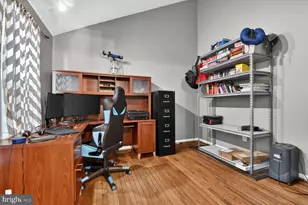 604 Somersworth Way, Silver Spring, MD 20902 - Photo 4