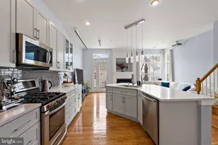 1376 Main Mews, Gaithersburg, MD 20878 - Photo 18