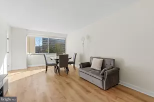 4515 Willard Ave, Chevy Chase, MD 20815 - Photo 4
