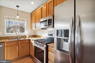 102 W Deer Park Rd, Gaithersburg, MD 20877 - Photo 2