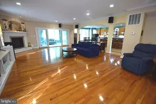 7601 Anamosa Way, Derwood, MD 20855 - Photo 26
