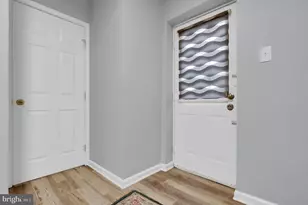 8 Madrigal Ct, Germantown, MD 20876 - Photo 30