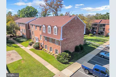 736 Quince Orchard Boulevard #T-2, Gaithersburg, MD 20878 - Photo 2