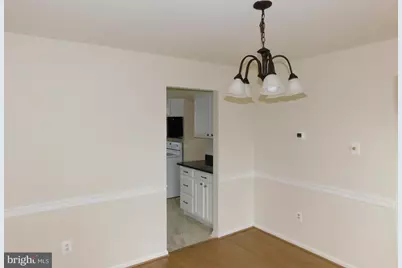 916 Pointer Ridge Drive, Gaithersburg, MD 20878 - Photo 8