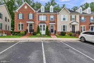 11681 Emerald Green Dr, Clarksburg, MD 20871 - Photo 4