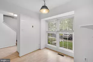 16 Gravenhurst Ct, North Potomac, MD 20878 - Photo 4
