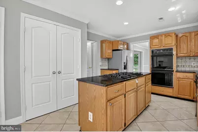 11601 Letterman Way, Gaithersburg, MD 20878 - Photo 8