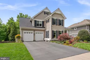 4702 Edgefield Rd, Bethesda, MD 20814 - Photo 2