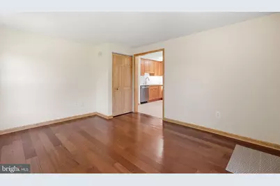 7409 Lake Katrine Terrace, Gaithersburg, MD 20879 - Photo 10