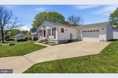 7409 Lake Katrine Terrace, Gaithersburg, MD 20879 - Photo 2