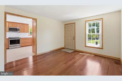 7409 Lake Katrine Terrace, Gaithersburg, MD 20879 - Photo 4
