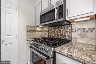 4808 Moorland Ln, Bethesda, MD 20814 - Photo 10