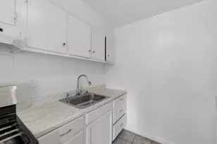 17633 Amity Dr, Gaithersburg, MD 20877 - Photo 16