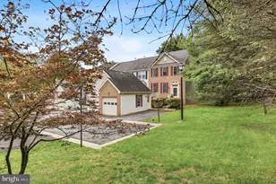 8 Winter Garden Ct, Olney, MD 20832 - Photo 4