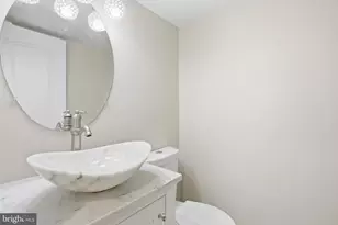 2448 Sun Valley Cir, Silver Spring, MD 20906 - Photo 16