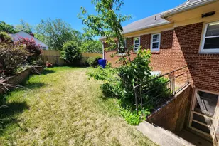 9709 Admiralty Dr, Silver Spring, MD 20910 - Photo 38