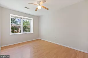 9 Oak Shade Rd, Gaithersburg, MD 20878 - Photo 18