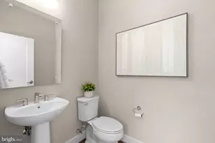 3927 Cranes Bill Ct, Rockville, MD 20852 - Photo 16