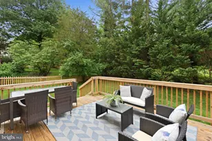 1122 Bettstrail Way, Potomac, MD 20854 - Photo 10