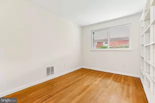 1002 N Belgrade Rd, Silver Spring, MD 20902 - Photo 28