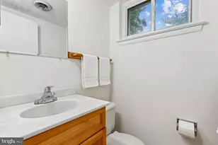 1002 N Belgrade Rd, Silver Spring, MD 20902 - Photo 14