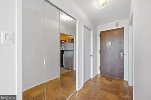 5225 Pooks Hill Rd, Bethesda, MD 20814 - Photo 8