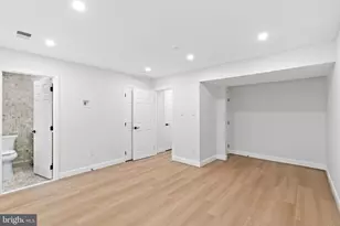 9815 Tiffany Hill Ct, Bethesda, MD 20814 - Photo 8
