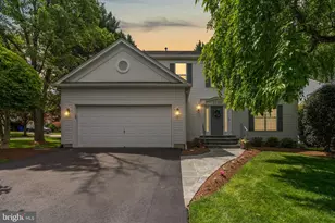 2700 Snowberry Pl, Olney, MD 20832 - Photo 2