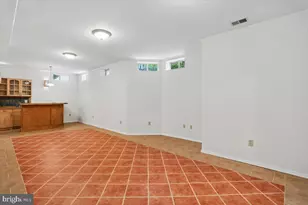 311 Watkins Cir, Rockville, MD 20850 - Photo 72