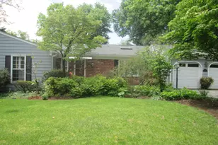 14 Cherbourg Ct, Potomac, MD 20854 - Photo 4
