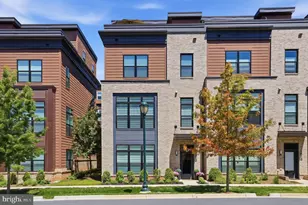 3913 Cranes Bill Ct, Rockville, MD 20852 - Photo 2