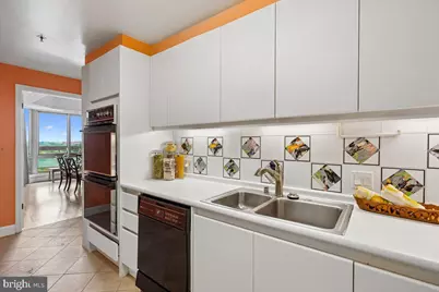 5600 Wisconsin Avenue #PH18-A, Chevy Chase, MD 20815 - Photo 14