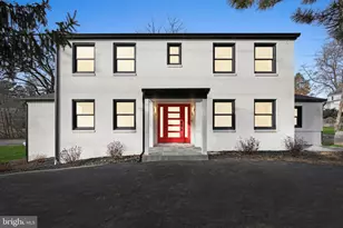 9200 Cedar Ln, Bethesda, MD 20814 - Photo 2