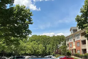 127 Timberbrook Ln, Gaithersburg, MD 20878 - Photo 2