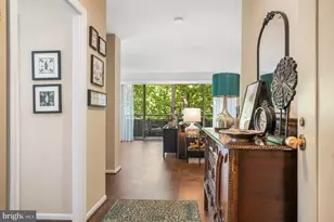 5802 Nicholson Ln, Rockville, MD 20852 - Photo 4