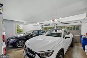6904 Earlsgate Way, North Bethesda, MD 20852 - Photo 20