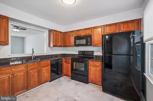 12310 Sweetbough Ct, Gaithersburg, MD 20878 - Photo 16
