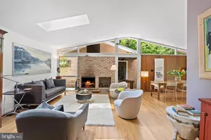 8034 Park Overlook Dr, Bethesda, MD 20817 - Photo 26