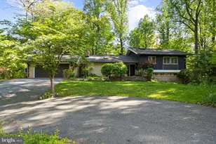 8034 Park Overlook Dr, Bethesda, MD 20817 - Photo 1