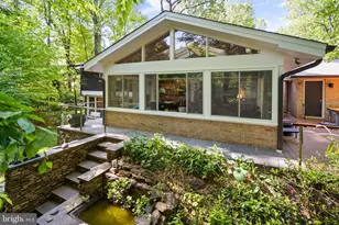 8034 Park Overlook Dr, Bethesda, MD 20817 - Photo 20