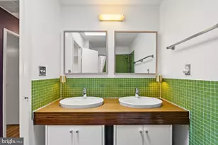 8034 Park Overlook Dr, Bethesda, MD 20817 - Photo 60