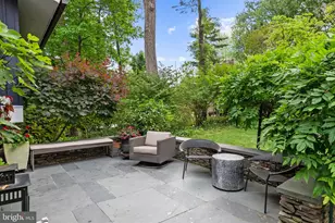 8034 Park Overlook Dr, Bethesda, MD 20817 - Photo 22