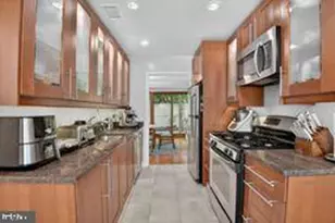 5276 Pooks Hill Rd, Bethesda, MD 20814 - Photo 10