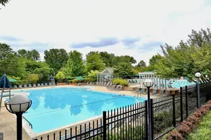 5715 Chapman Mill Dr, North Bethesda, MD 20852 - Photo 20