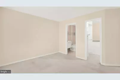 5715 Chapman Mill Drive #310, North Bethesda, MD 20852 - Photo 12