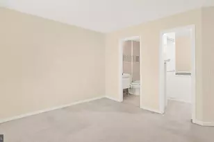 5715 Chapman Mill Dr, North Bethesda, MD 20852 - Photo 12
