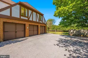 14008 Crossland Ln, North Potomac, MD 20878 - Photo 12