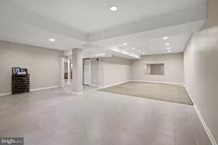 6825 Capri Pl, Bethesda, MD 20817 - Photo 36