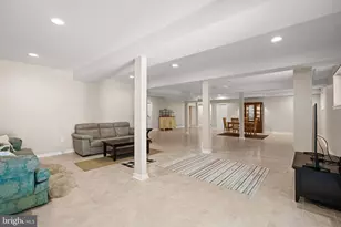 6825 Capri Pl, Bethesda, MD 20817 - Photo 34