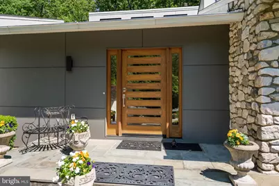 6825 Capri Place, Bethesda, MD 20817 - Photo 6